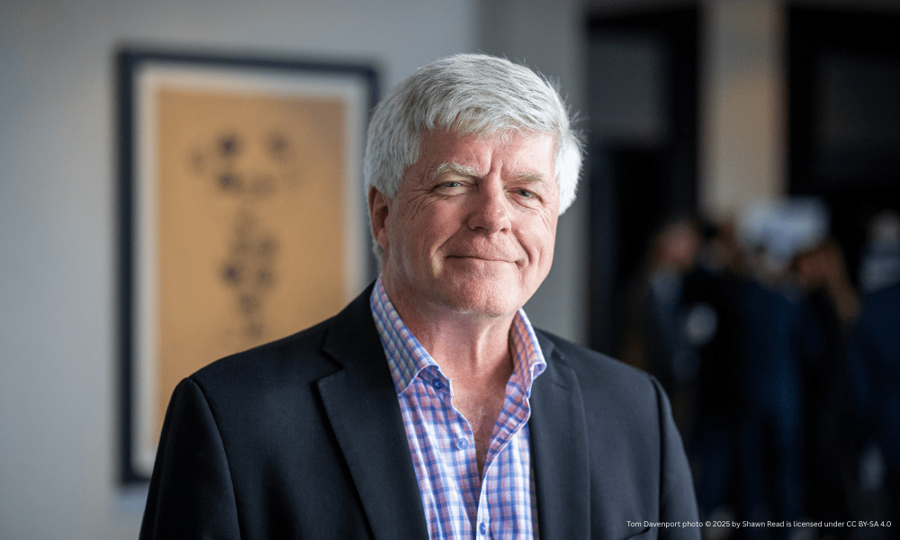 Portrait of Tom Davenport